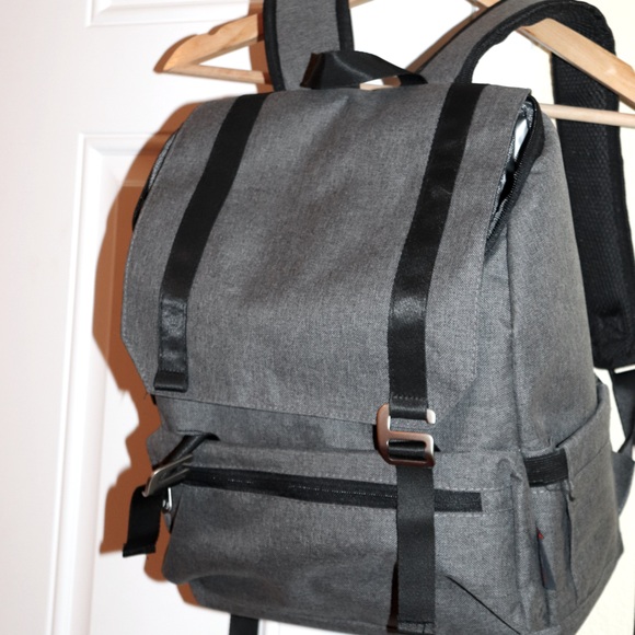 A Picnic Time brand OTG Traverse Backpack Cooler Hiking Backpack - Picture 6 of 12